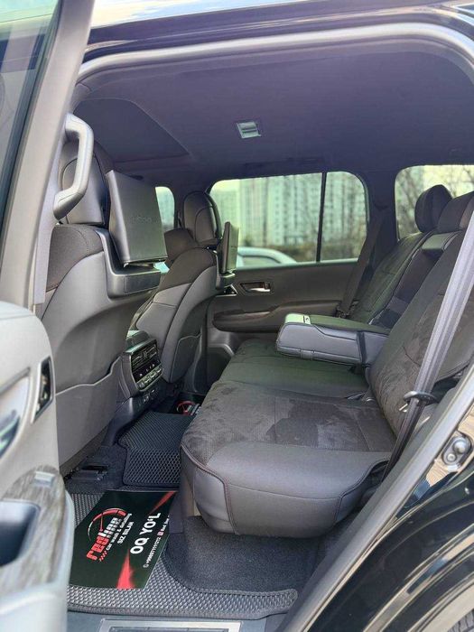 Sotuvda Toyota Land Cruiser 300 3.5 Twin Turbo