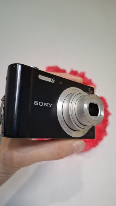 Компактен дигитален фотоапарат SONY Cybershot W800