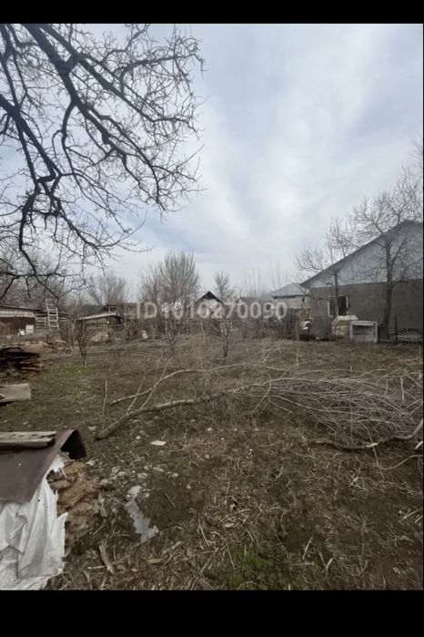 Продаю дом 10 соток земли с домом
