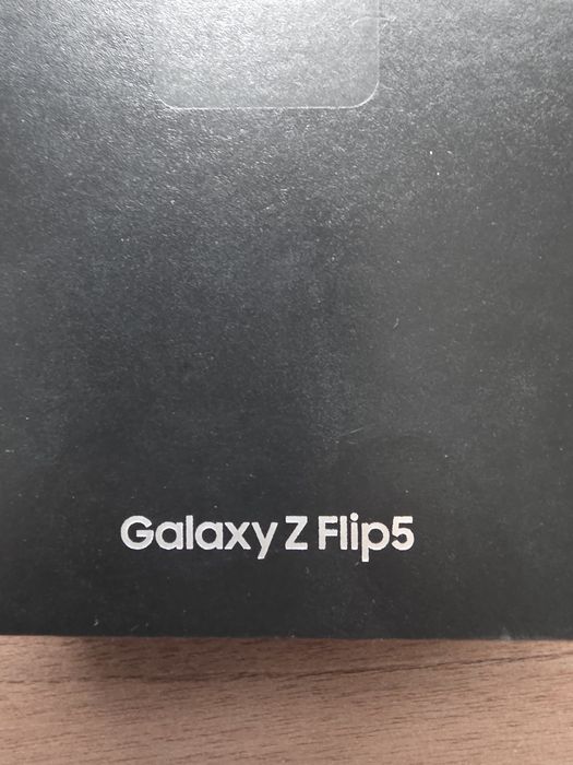 Samsung  GalaxyZFlip5