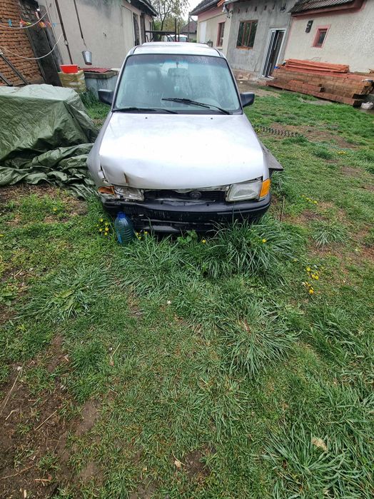 Opel astra avariat