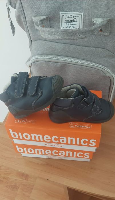 Încălțăminte Biomecanics