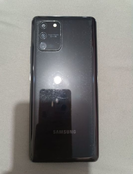 Samsung S10 Lite