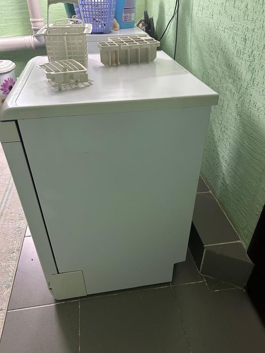 Посудомоечная машина Ariston