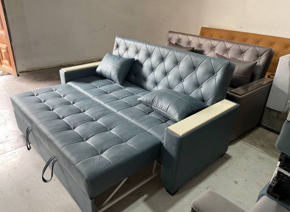 Rasskladnoy Uglavoy divan