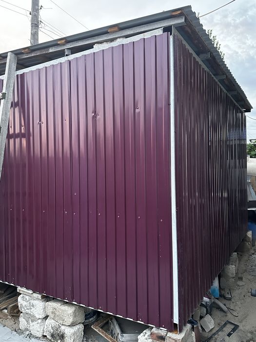 Павильон контейнерного типа. Утеплен пенопластом