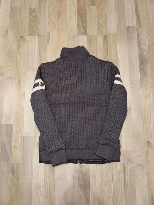 Moncler Яке Чисто Ново