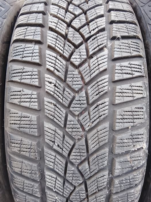 205 55 17. Goodyear.An 2022