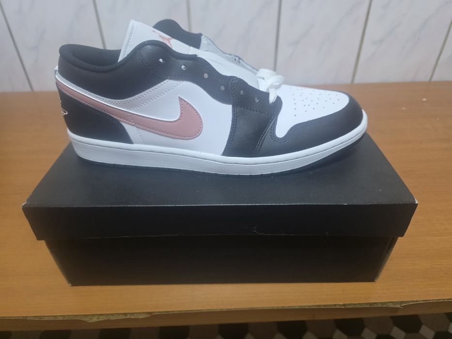 Air Jordan 1 low pink roz