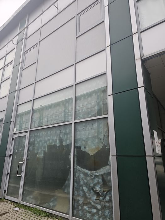 Vand depozit ,spațiu comercial DN3 întrarea in Afumați