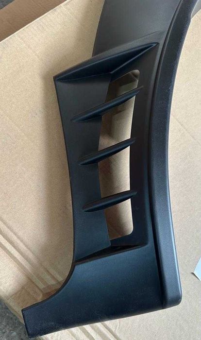 Overfendere aparatori de noroi Toyota Hilux Revo anii 2016+