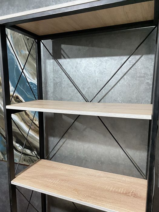 Loft shkaf sotiladi