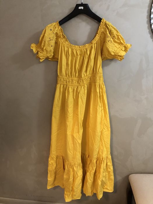 Жълта рокля , марка HM