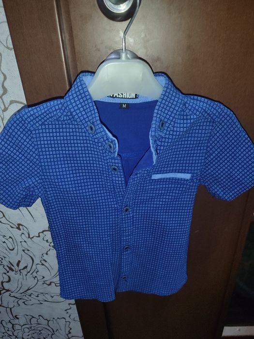 Продам детскую рубашку