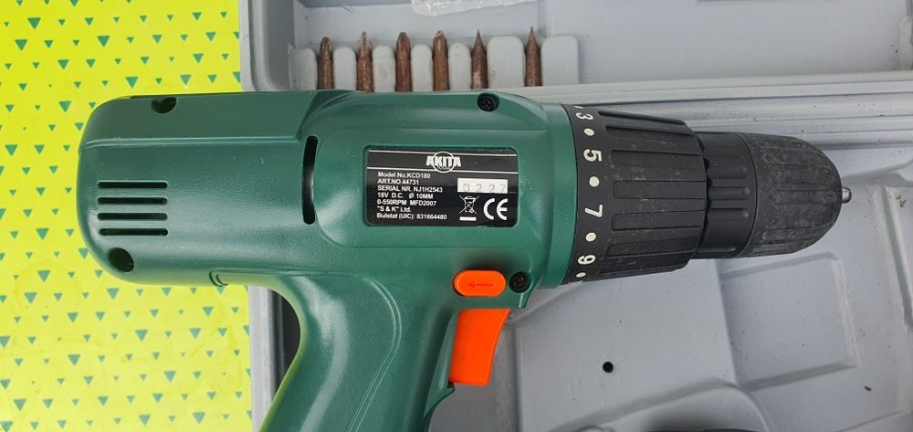 Винтоверт, бормашина Akita 18V