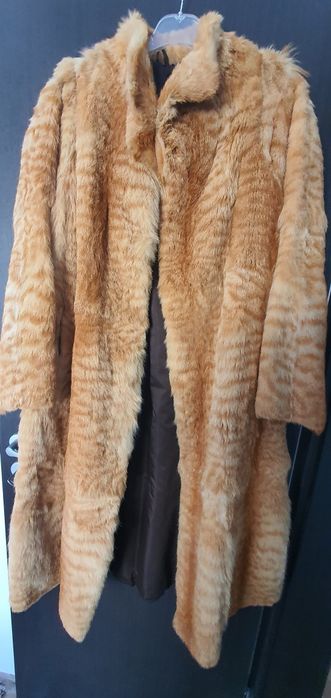 Vând haină blană naturală damă