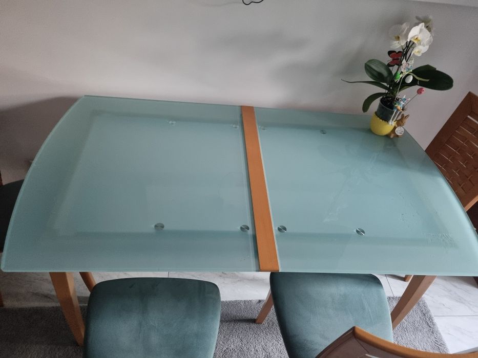 Vand masa + 4 scaune