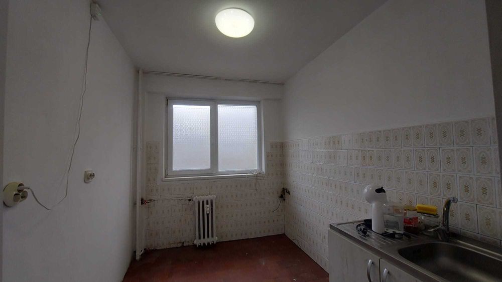 Apartament 2 camere, decomandat, zona Obor, 55 mp total, etaj 6/10, metrou