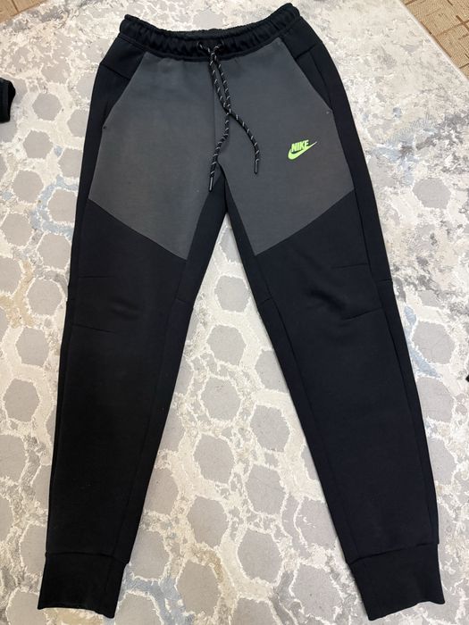 продам nike tech fleece