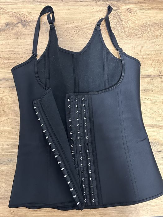 Утягивающий корсет