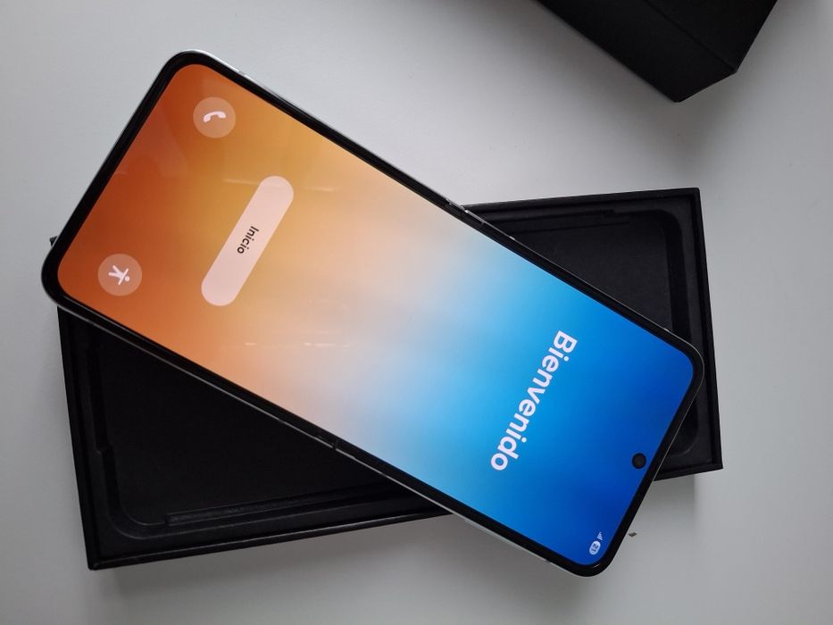 Samsung Galaxy Z Flip 5 512gb mint green ram 8gb Nou