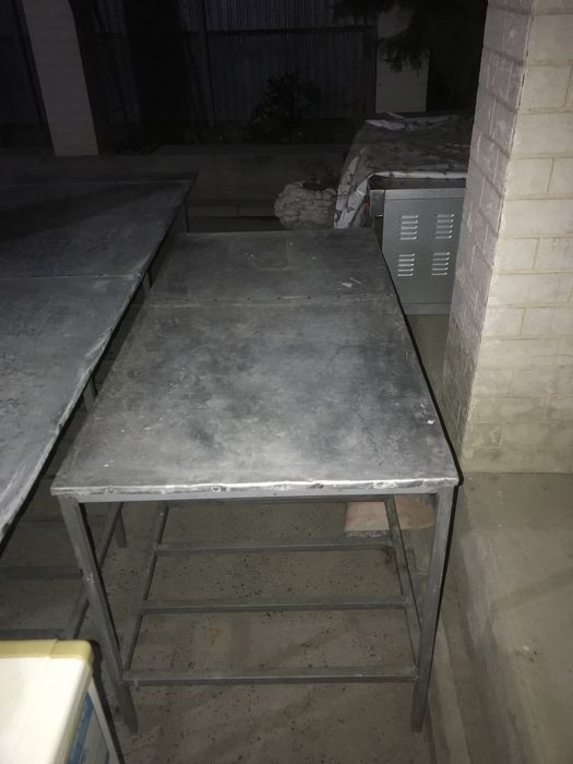 Продам столы не ржавейка