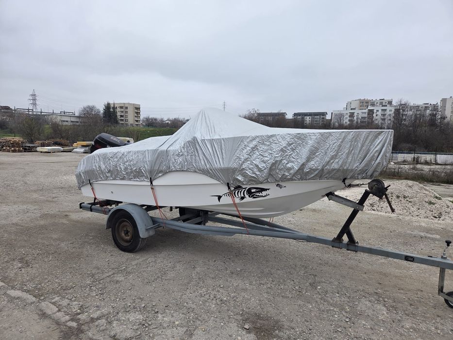 Лодка за риболов, тролинг,сом,воблер,регистрирана в Гърция