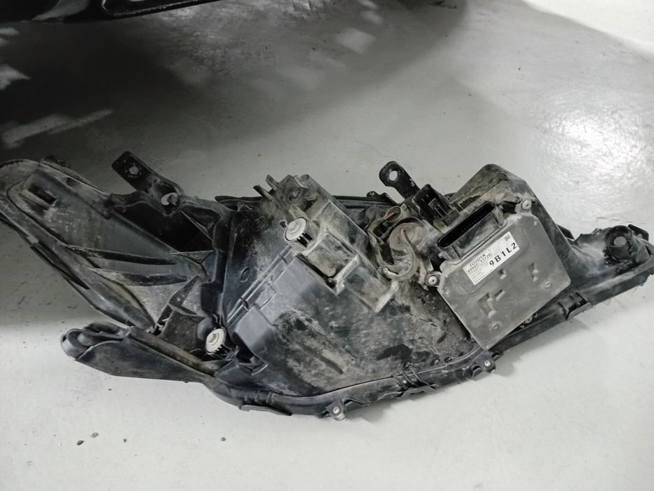 Камри 70 фара левый оригинал