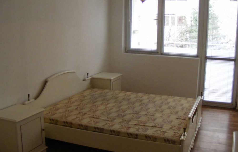 Дава се под наем Двустаен апартамент в Бургас, Възраждане - 56 кв.м за 180 € - Снимка #4