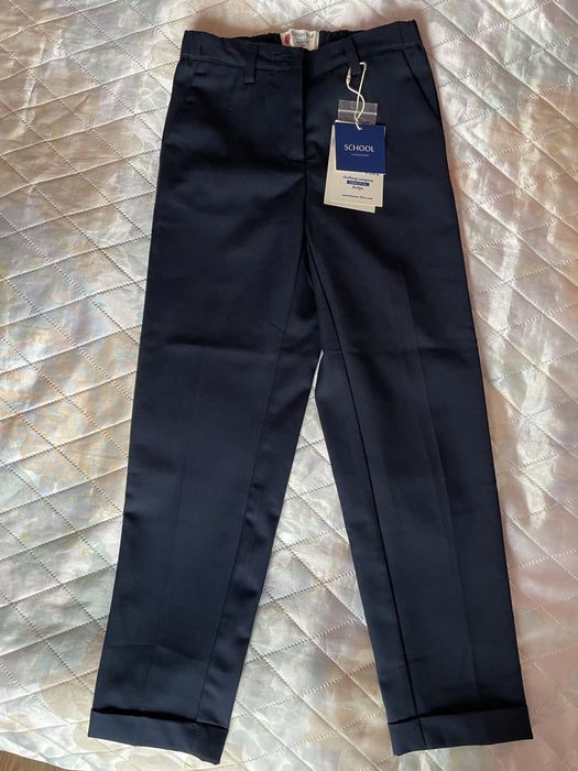 Продам школьные брюки и жилет
