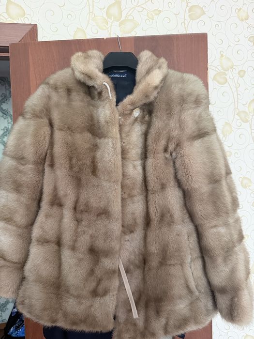 Норковая шуба короткая