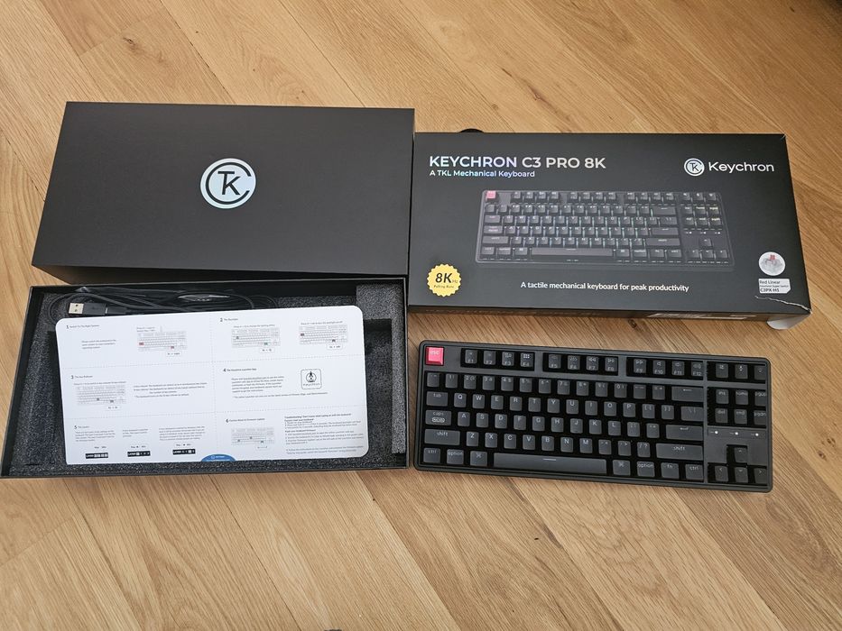 Геймърска механична клавиатура Keychron C3 Pro 8K QMK Hot-Swappable  със Keychron Super Red суичове
