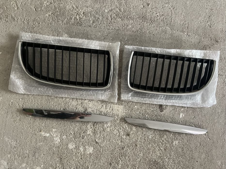 Grile capota originale Bmw E90 E91 nonfacelift