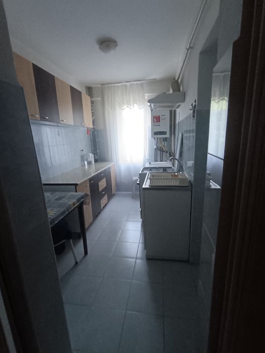 Inchiriez apartament 2 camere