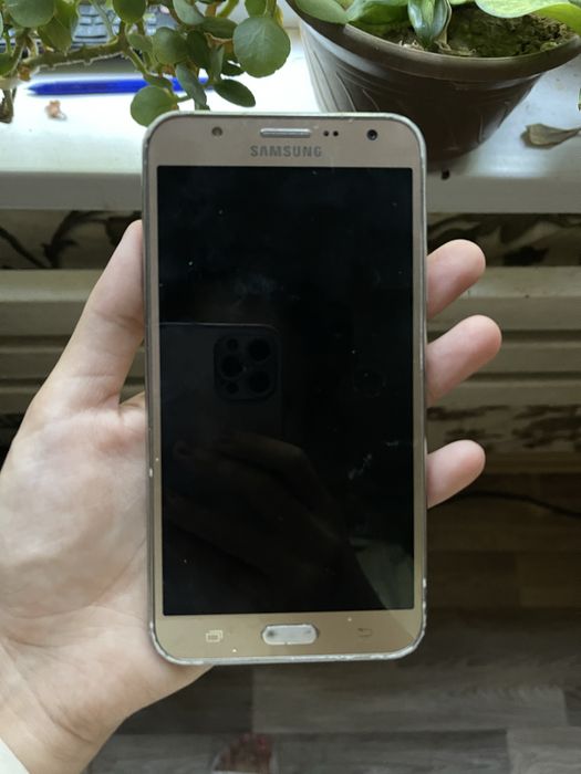 Samsung Galaxy J7