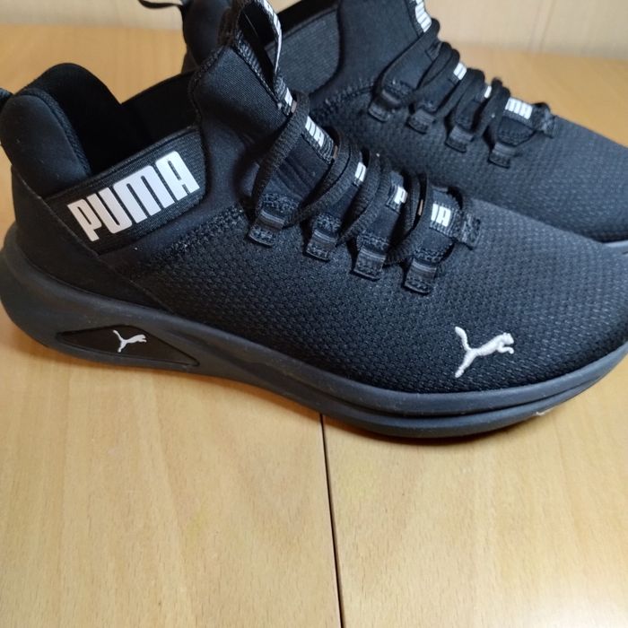 Дамски спортни обувки Puma