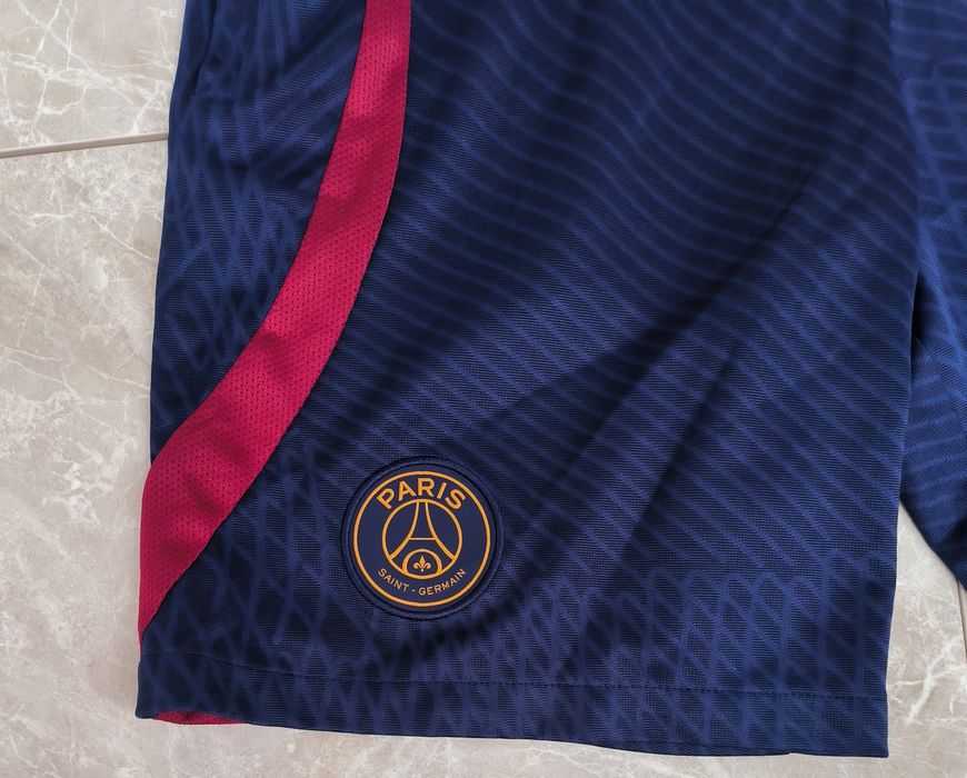 Шорти Nike Paris Saint-Germain S размер