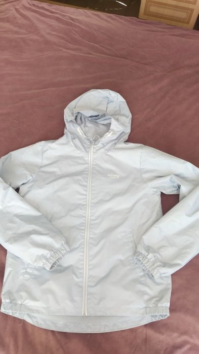 Продам куртку, ветровку