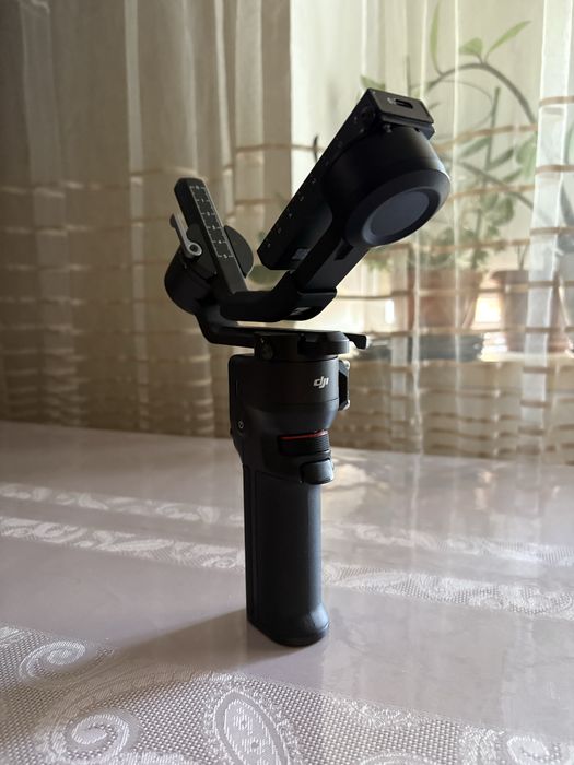 Стабилизатор DJI RS3 mini
