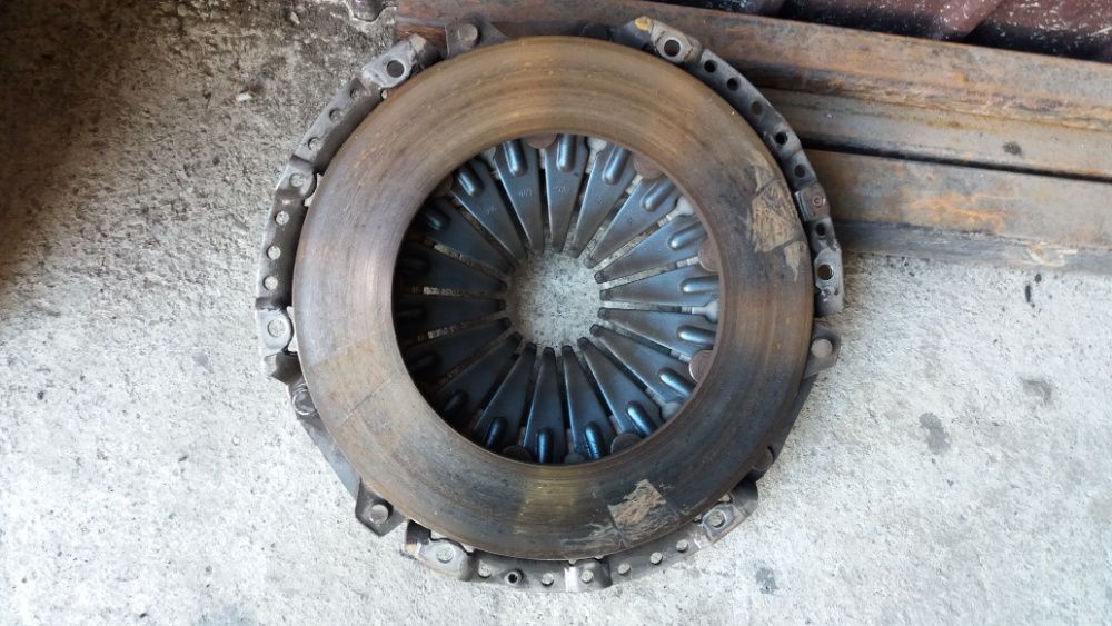 Alternator compresor ambreiaj VW TOURAN 2.0 tdi 140cp BKD