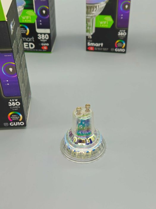 Смарт LED крушка GU10 WiFi RGB + регулируема бяла светлина 4.9W 380 lm