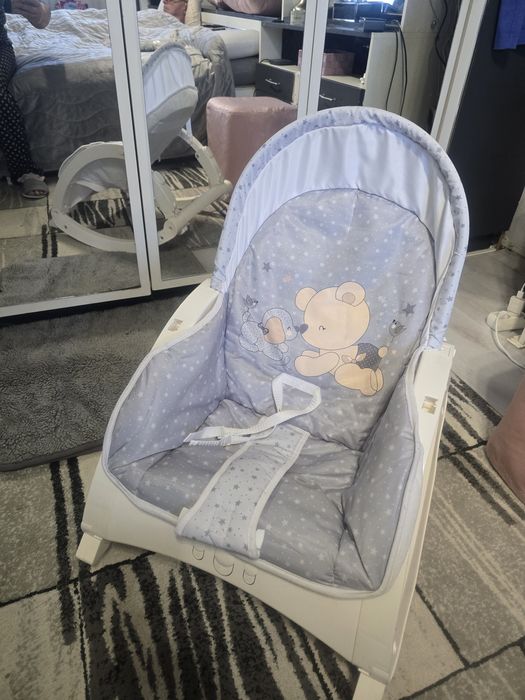 Запазен детски шезлонг