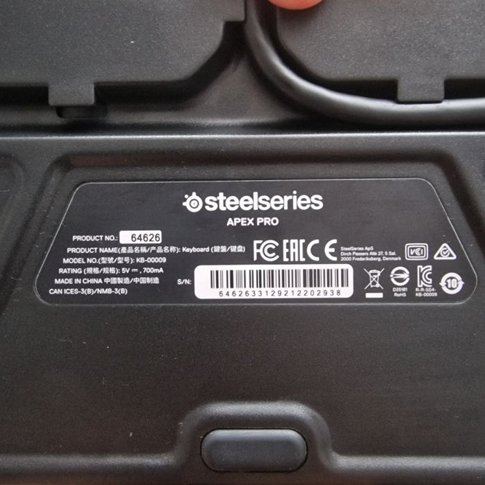 Kit tastatura mouse si mourepad gaming SteelSeries