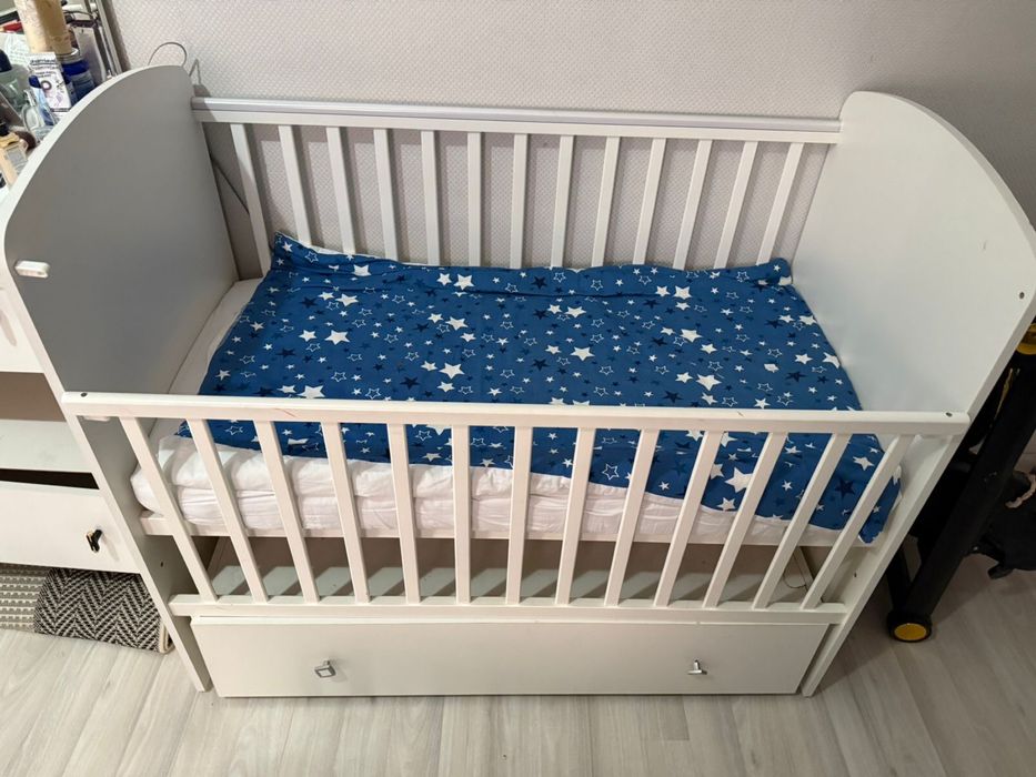 Манеж почти новый неиспользованный