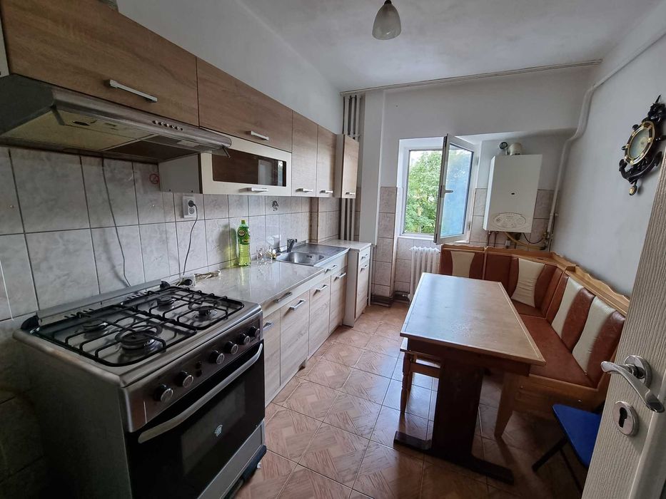 PROPRIETAR PF inchiriez ap 3 camere DECOMANDAT 74 m2 PODU ROS Granit