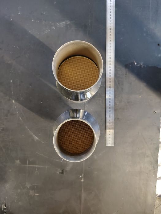 Нови Катализатори