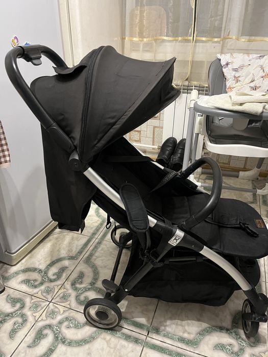 Детская раскладная коляска