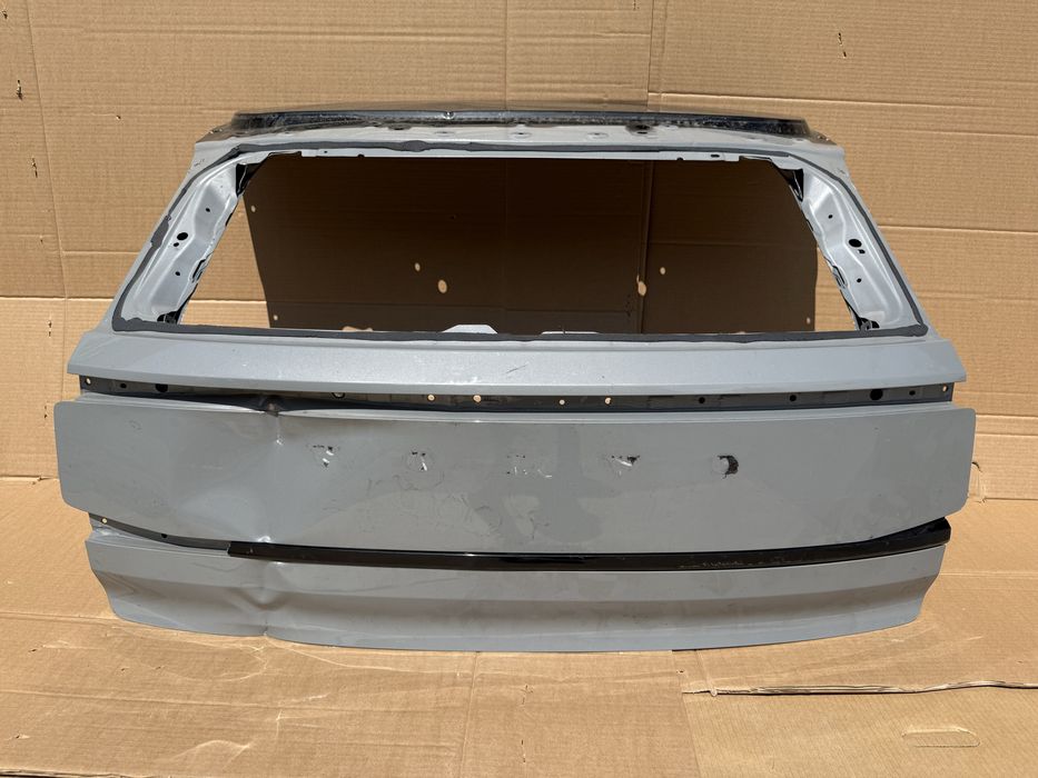 Заден капак Volvo EX30 | 2024-