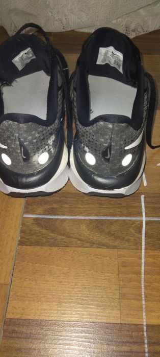 Nike Pantofi de alergare Nike Vomero 17 f