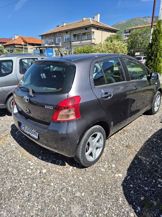 TOYOTA YARIS 2009